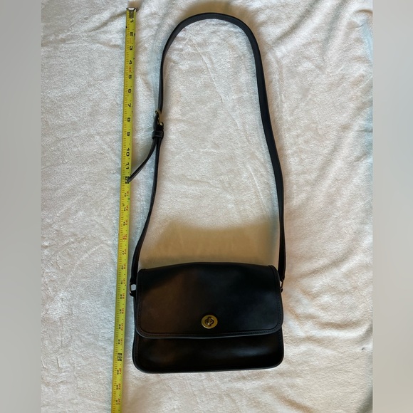 Genuine Vintage COACH Leather Purse - Picture 10 of 15